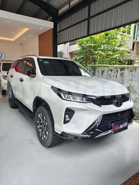 Big with watermark toyota fortuner rakhine arakan 5550