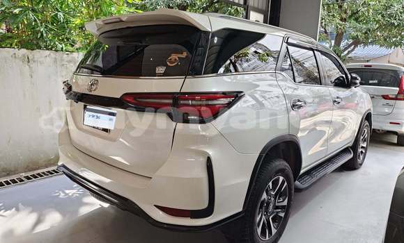 Buy Used Toyota Fortuner White Car in Arakan in Rakhine Buy Used Toyota Fortuner White Car in Arakan in Rakhine