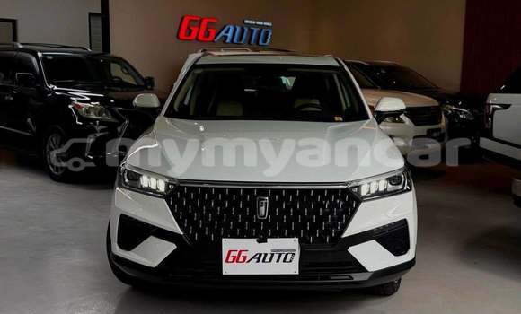 Buy Used Faw Besturn X80 White Car in Arakan in Rakhine