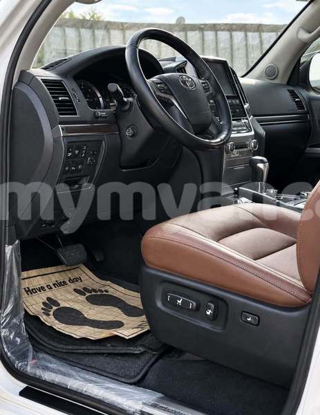 Big with watermark toyota land cruiser kachin banmo 5561
