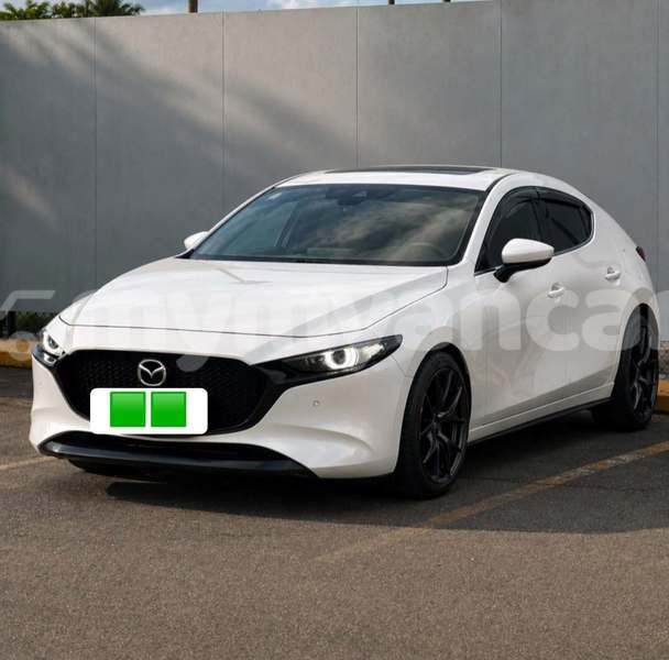 Big with watermark mazda 3 bago bago 5564