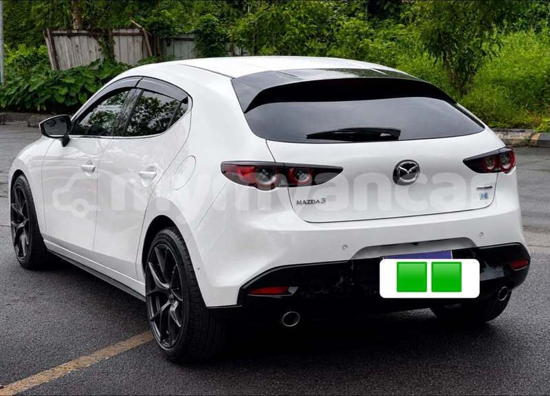 Big with watermark mazda 3 bago bago 5564