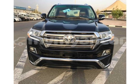 Buy Import Toyota Land Cruiser Black Car in Import - Dubai in Ayeyarwady Buy Import Toyota Land Cruiser Black Car in Import - Dubai in Ayeyarwady