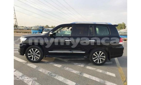 Buy Import Toyota Land Cruiser Black Car in Import - Dubai in Ayeyarwady Buy Import Toyota Land Cruiser Black Car in Import - Dubai in Ayeyarwady