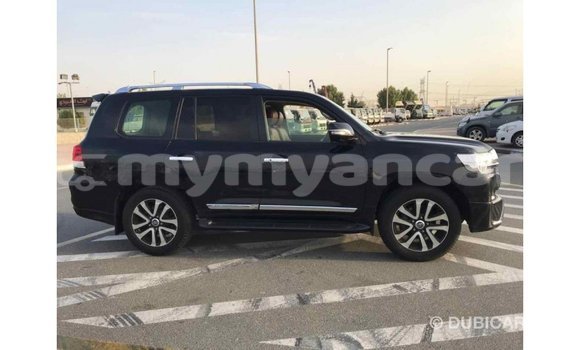 Buy Import Toyota Land Cruiser Black Car in Import - Dubai in Ayeyarwady Buy Import Toyota Land Cruiser Black Car in Import - Dubai in Ayeyarwady