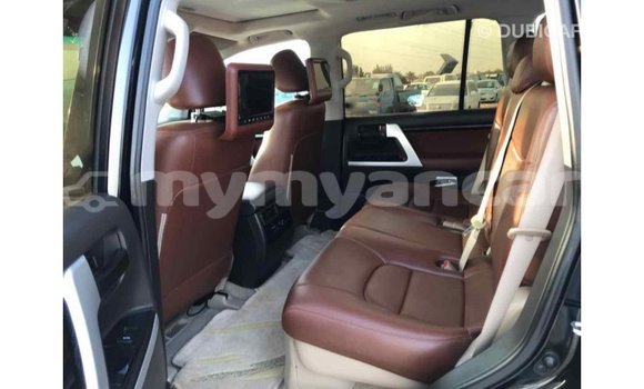 Buy Import Toyota Land Cruiser Black Car in Import - Dubai in Ayeyarwady Buy Import Toyota Land Cruiser Black Car in Import - Dubai in Ayeyarwady