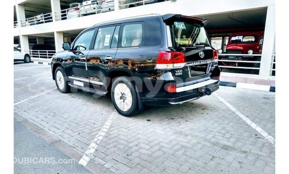 Buy Import Toyota Land Cruiser Black Car in Import - Dubai in Ayeyarwady Buy Import Toyota Land Cruiser Black Car in Import - Dubai in Ayeyarwady