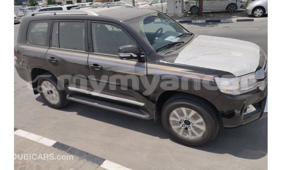 Buy Import Toyota Land Cruiser Black Car in Import - Dubai in Ayeyarwady Buy Import Toyota Land Cruiser Black Car in Import - Dubai in Ayeyarwady