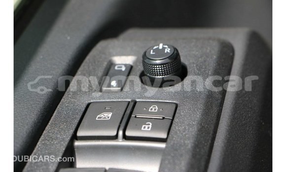 Buy Import Toyota Hiace White Car in Import - Dubai in Ayeyarwady Buy Import Toyota Hiace White Car in Import - Dubai in Ayeyarwady