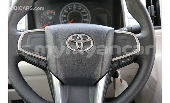 Buy Import Toyota Hiace White Car in Import - Dubai in Ayeyarwady Buy Import Toyota Hiace White Car in Import - Dubai in Ayeyarwady