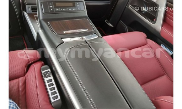 Buy Import Toyota Land Cruiser Black Car in Import - Dubai in Ayeyarwady Buy Import Toyota Land Cruiser Black Car in Import - Dubai in Ayeyarwady