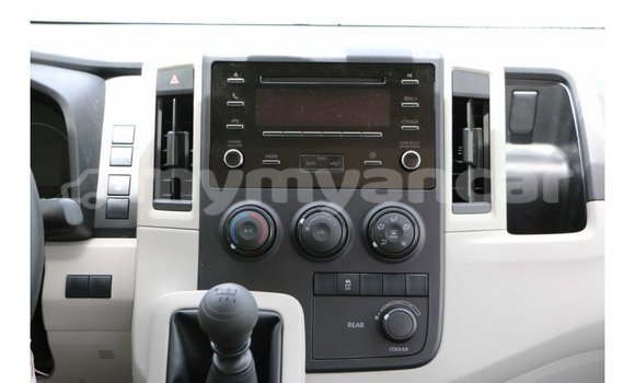 Buy Import Toyota Hiace White Car in Import - Dubai in Ayeyarwady Buy Import Toyota Hiace White Car in Import - Dubai in Ayeyarwady