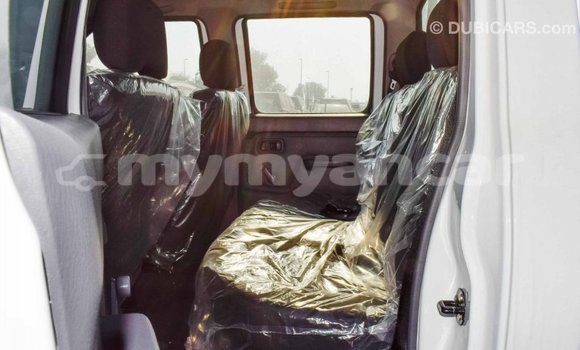 Buy Import Nissan NP 300 White Car in Import - Dubai in Ayeyarwady Buy Import Nissan NP 300 White Car in Import - Dubai in Ayeyarwady