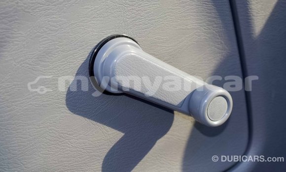 Buy Import Nissan NP 300 White Car in Import - Dubai in Ayeyarwady Buy Import Nissan NP 300 White Car in Import - Dubai in Ayeyarwady