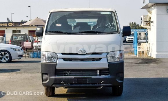 Buy Import Toyota Hiace White Car in Import - Dubai in Ayeyarwady Buy Import Toyota Hiace White Car in Import - Dubai in Ayeyarwady