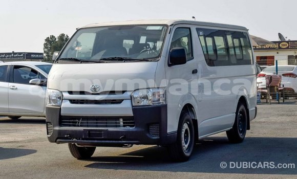 Buy Import Toyota Hiace White Car in Import - Dubai in Ayeyarwady Buy Import Toyota Hiace White Car in Import - Dubai in Ayeyarwady