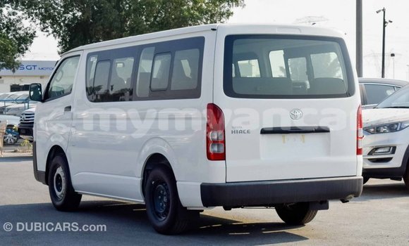 Buy Import Toyota Hiace White Car in Import - Dubai in Ayeyarwady Buy Import Toyota Hiace White Car in Import - Dubai in Ayeyarwady