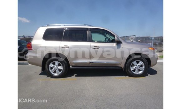Buy Import Toyota Land Cruiser Other Car in Import - Dubai in Ayeyarwady Buy Import Toyota Land Cruiser Other Car in Import - Dubai in Ayeyarwady