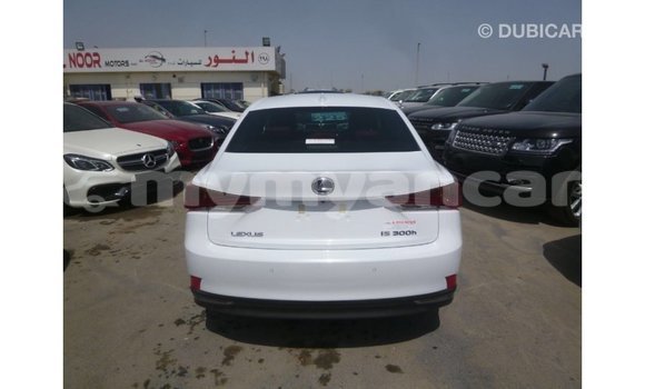 သွင်းကုန် Lexus IS White ကား Import - Dubai Ayeyarwady သွင်းကုန် Lexus IS White ကား Import - Dubai Ayeyarwady