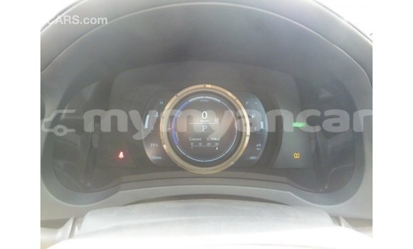 သွင်းကုန် Lexus IS White ကား Import - Dubai Ayeyarwady သွင်းကုန် Lexus IS White ကား Import - Dubai Ayeyarwady