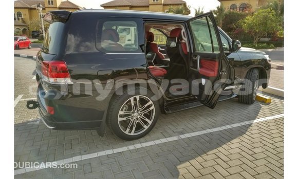 Buy Import Toyota Land Cruiser Black Car in Import - Dubai in Ayeyarwady Buy Import Toyota Land Cruiser Black Car in Import - Dubai in Ayeyarwady