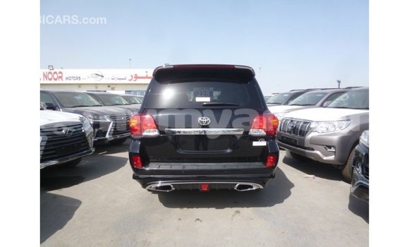 သွင်းကုန် Toyota Land Cruiser Black ကား Import - Dubai Ayeyarwady သွင်းကုန် Toyota Land Cruiser Black ကား Import - Dubai Ayeyarwady