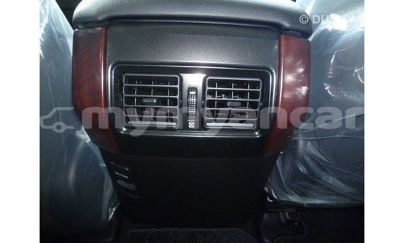သွင်းကုန် Toyota Prado White ကား Import - Dubai Ayeyarwady သွင်းကုန် Toyota Prado White ကား Import - Dubai Ayeyarwady