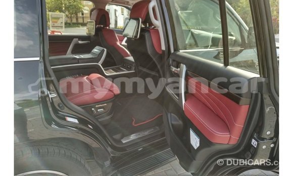 Buy Import Toyota Land Cruiser Black Car in Import - Dubai in Ayeyarwady Buy Import Toyota Land Cruiser Black Car in Import - Dubai in Ayeyarwady