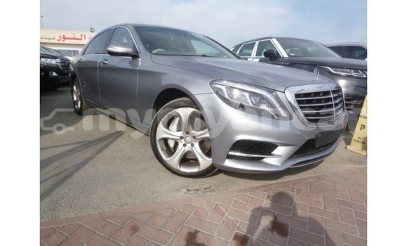 Acheter Import Voiture Mercedes-Benz 190 (W201) Autre à Import - Dubai, #<Region:0x000000000c5121b8>