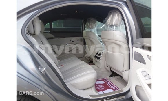 Buy Import Mercedes-Benz 190 (W201) Other Car in Import - Dubai in Ayeyarwady Buy Import Mercedes-Benz 190 (W201) Other Car in Import - Dubai in Ayeyarwady