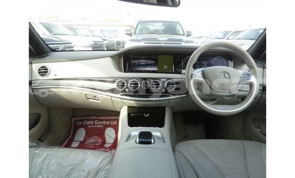 Buy Import Mercedes-Benz 190 (W201) Other Car in Import - Dubai in Ayeyarwady Buy Import Mercedes-Benz 190 (W201) Other Car in Import - Dubai in Ayeyarwady