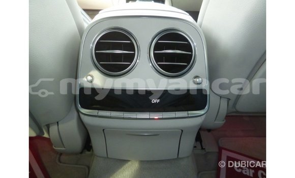 Buy Import Mercedes-Benz 190 (W201) Other Car in Import - Dubai in Ayeyarwady Buy Import Mercedes-Benz 190 (W201) Other Car in Import - Dubai in Ayeyarwady