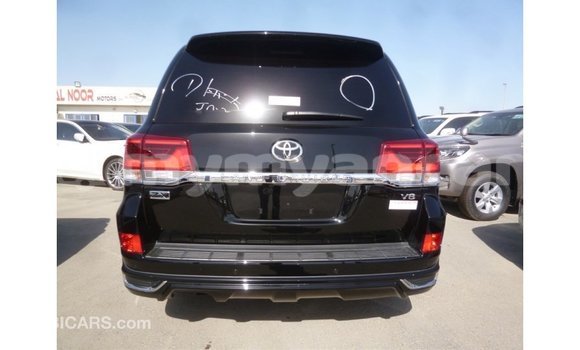 သွင်းကုန် Toyota Land Cruiser Black ကား Import - Dubai Ayeyarwady သွင်းကုန် Toyota Land Cruiser Black ကား Import - Dubai Ayeyarwady