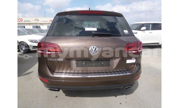 သွင်းကုန် Volkswagen Touareg Brown ကား Import - Dubai Ayeyarwady သွင်းကုန် Volkswagen Touareg Brown ကား Import - Dubai Ayeyarwady
