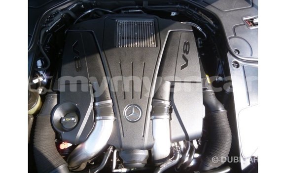 သွင်းကုန် Mercedes-Benz 190 (W201) Blue ကား Import - Dubai Ayeyarwady သွင်းကုန် Mercedes-Benz 190 (W201) Blue ကား Import - Dubai Ayeyarwady