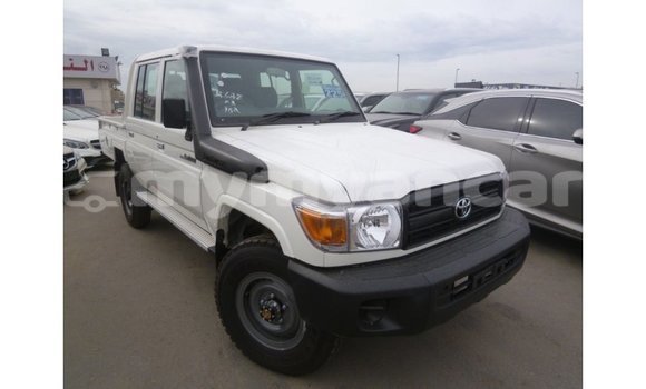 Acheter Import Voiture Toyota Land Cruiser Blanc à Import - Dubai, #<Region:0x000000000c5121b8> Acheter Import Voiture Toyota Land Cruiser Blanc à Import - Dubai, #<Region:0x000000000c5121b8>