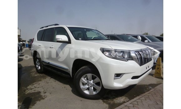 သွင်းကုန် Toyota Prado White ကား Import - Dubai Ayeyarwady သွင်းကုန် Toyota Prado White ကား Import - Dubai Ayeyarwady