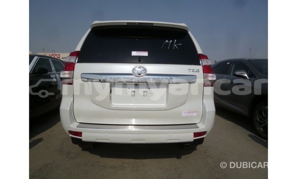 သွင်းကုန် Toyota Prado White ကား Import - Dubai Ayeyarwady သွင်းကုန် Toyota Prado White ကား Import - Dubai Ayeyarwady