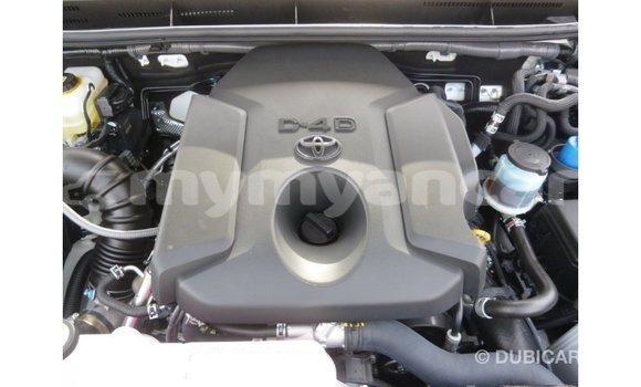 သွင်းကုန် Toyota Prado White ကား Import - Dubai Ayeyarwady သွင်းကုန် Toyota Prado White ကား Import - Dubai Ayeyarwady