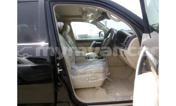 Buy Import Toyota Land Cruiser Black Car in Import - Dubai in Ayeyarwady Buy Import Toyota Land Cruiser Black Car in Import - Dubai in Ayeyarwady