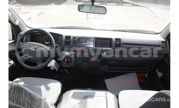 Buy Import Toyota Hiace White Car in Import - Dubai in Ayeyarwady Buy Import Toyota Hiace White Car in Import - Dubai in Ayeyarwady
