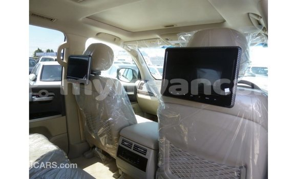 သွင်းကုန် Toyota Land Cruiser White ကား Import - Dubai Ayeyarwady သွင်းကုန် Toyota Land Cruiser White ကား Import - Dubai Ayeyarwady