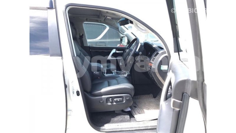 Big with watermark 4cdd1ab7 1fa6 4ad5 a827 e1d35833207d