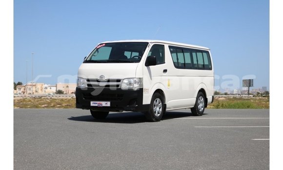 Acheter Import Utilitaire Toyota DA Blanc à Import - Dubai, #<Region:0x000000000c5121b8>