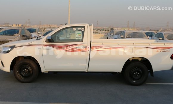 Buy Import Toyota Hilux White Car in Import - Dubai in Ayeyarwady Buy Import Toyota Hilux White Car in Import - Dubai in Ayeyarwady