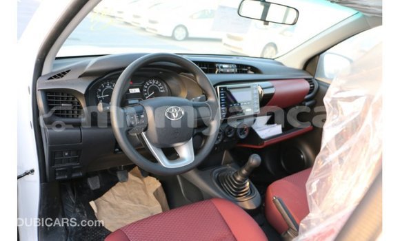 Buy Import Toyota Hilux White Car in Import - Dubai in Ayeyarwady Buy Import Toyota Hilux White Car in Import - Dubai in Ayeyarwady