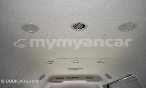 Buy Import Toyota Hiace White Car in Import - Dubai in Ayeyarwady Buy Import Toyota Hiace White Car in Import - Dubai in Ayeyarwady