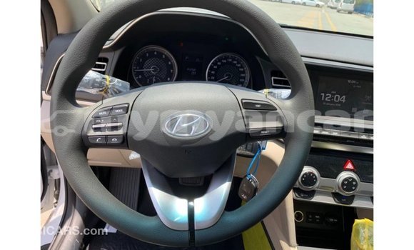 Buy Import Hyundai Elantra White Car in Import - Dubai in Ayeyarwady Buy Import Hyundai Elantra White Car in Import - Dubai in Ayeyarwady