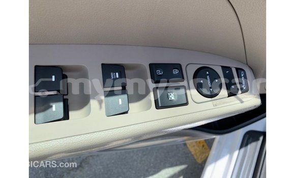 Buy Import Hyundai Elantra White Car in Import - Dubai in Ayeyarwady Buy Import Hyundai Elantra White Car in Import - Dubai in Ayeyarwady