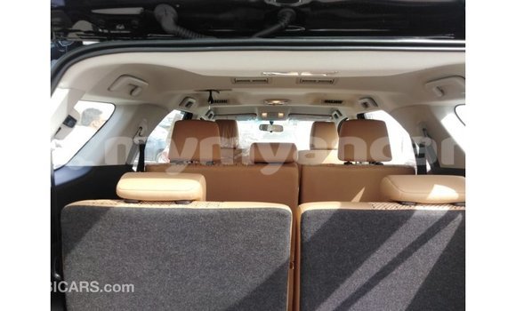 သွင်းကုန် Toyota Fortuner Black ကား Import - Dubai Ayeyarwady သွင်းကုန် Toyota Fortuner Black ကား Import - Dubai Ayeyarwady